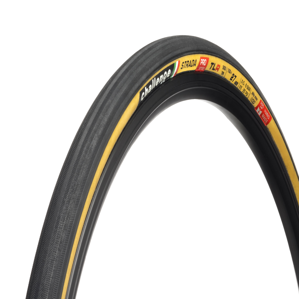 Challenge Strada Pro 700 x 25 Tan