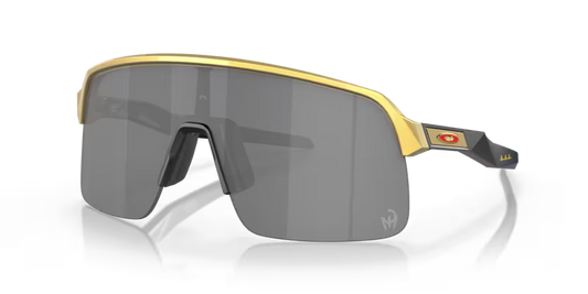 Oakley Sutro Lite Patrick Mahommes Gold W/Prizm Black